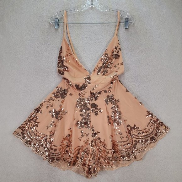 Showpo Boys Lining Up Play Suit Pink Floral Rose Gold Sequin V Neck Club Romper - Picture 5 of 16